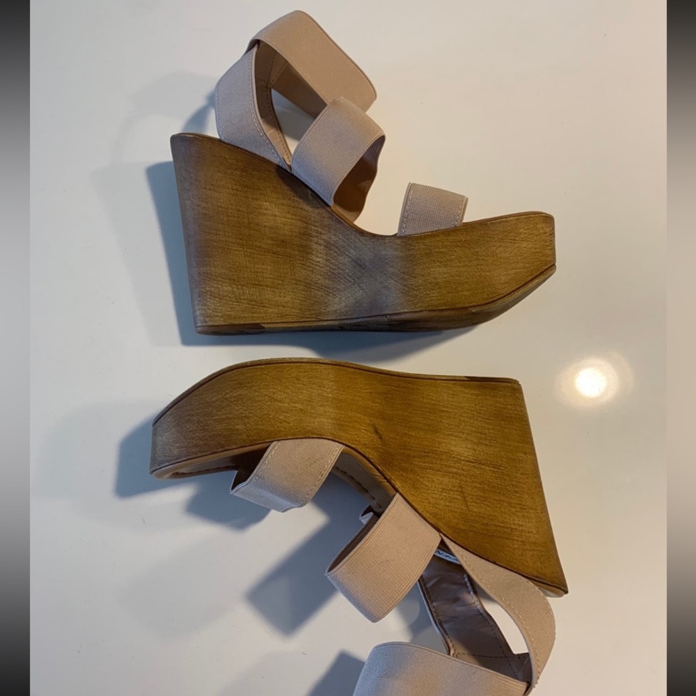 Steve Madden / Size 7.5 / Women’s heels / Worn twice. Great condition